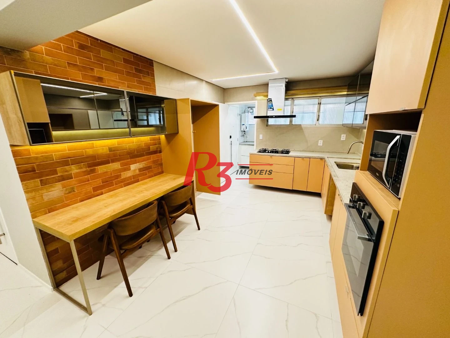 Apartamento com 3 dormitórios à venda, 150 m² por R$ 1.990.000,00 - Boqueirão - Santos/SP