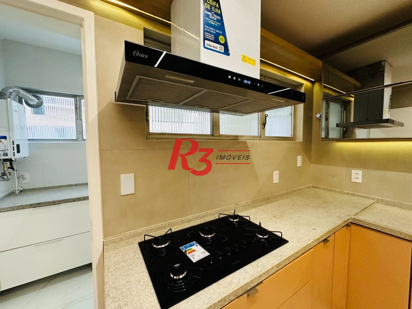 Apartamento com 3 dormitórios à venda, 150 m² por R$ 1.990.000,00 - Boqueirão - Santos/SP