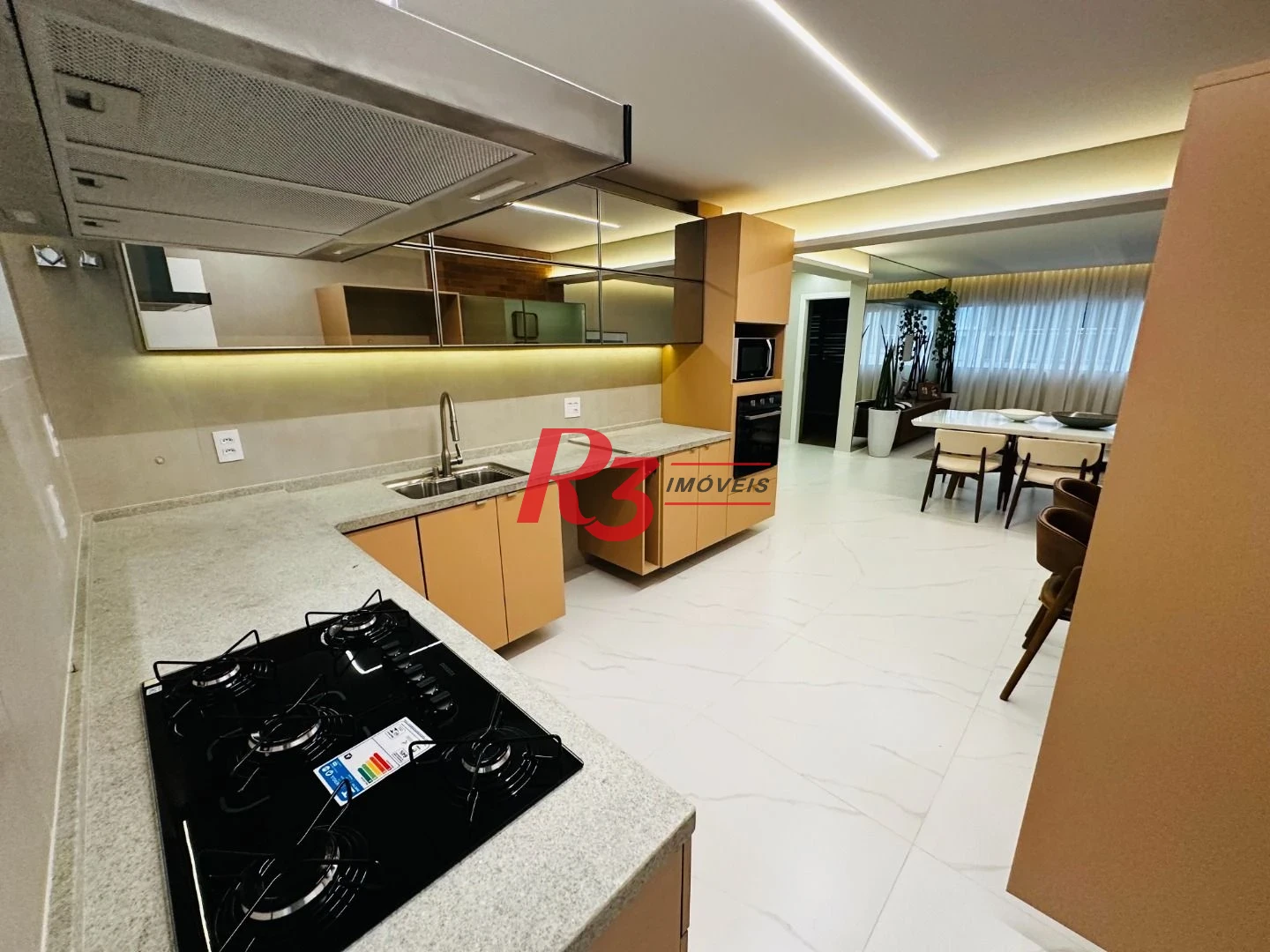 Apartamento com 3 dormitórios à venda, 150 m² por R$ 1.990.000,00 - Boqueirão - Santos/SP