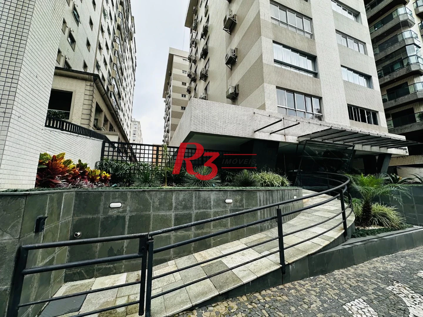 Apartamento com 3 dormitórios à venda, 150 m² por R$ 1.990.000,00 - Boqueirão - Santos/SP