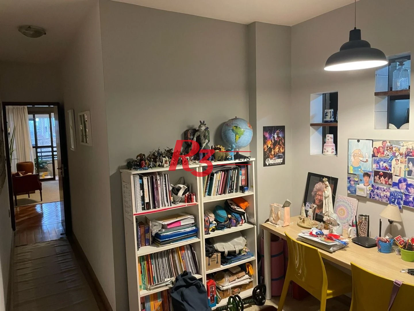 Apartamento á venda  3 dormitórios 2 Vgs Boqueirão Santos