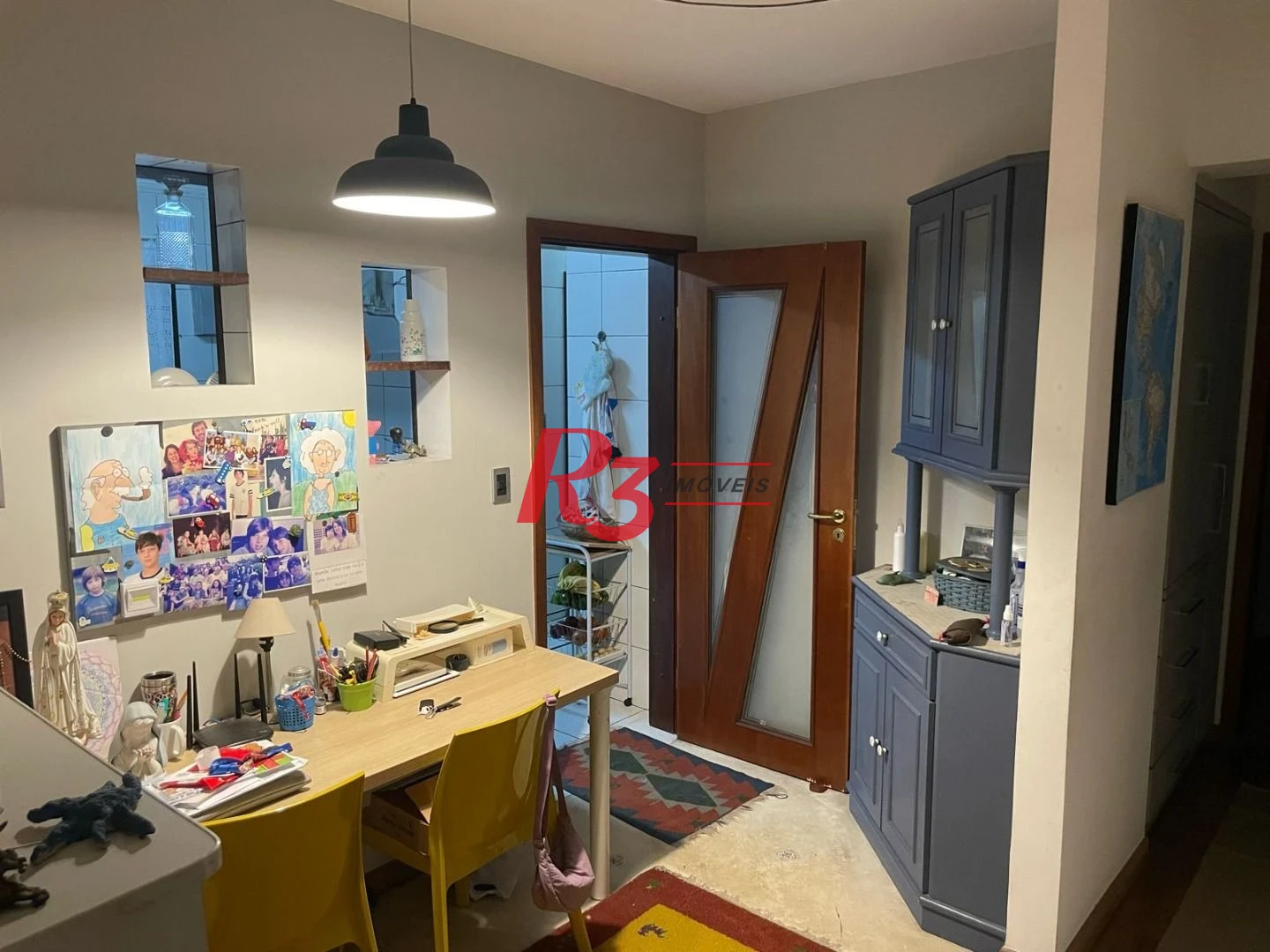 Apartamento á venda  3 dormitórios 2 Vgs Boqueirão Santos