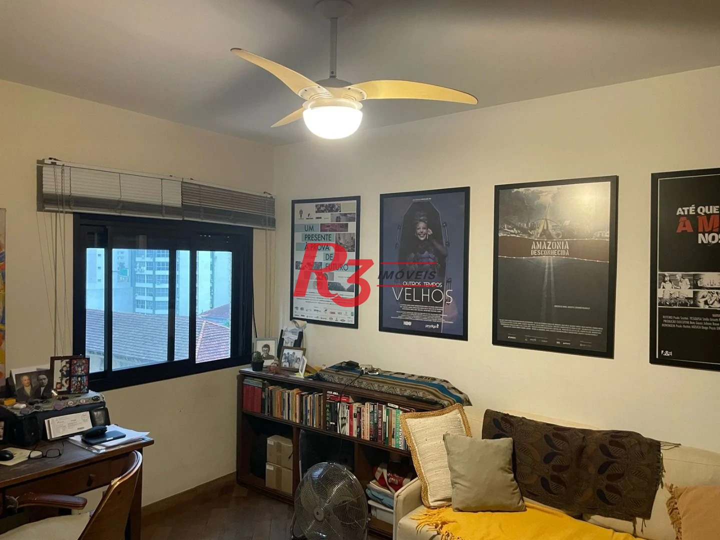 Apartamento á venda  3 dormitórios 2 Vgs Boqueirão Santos
