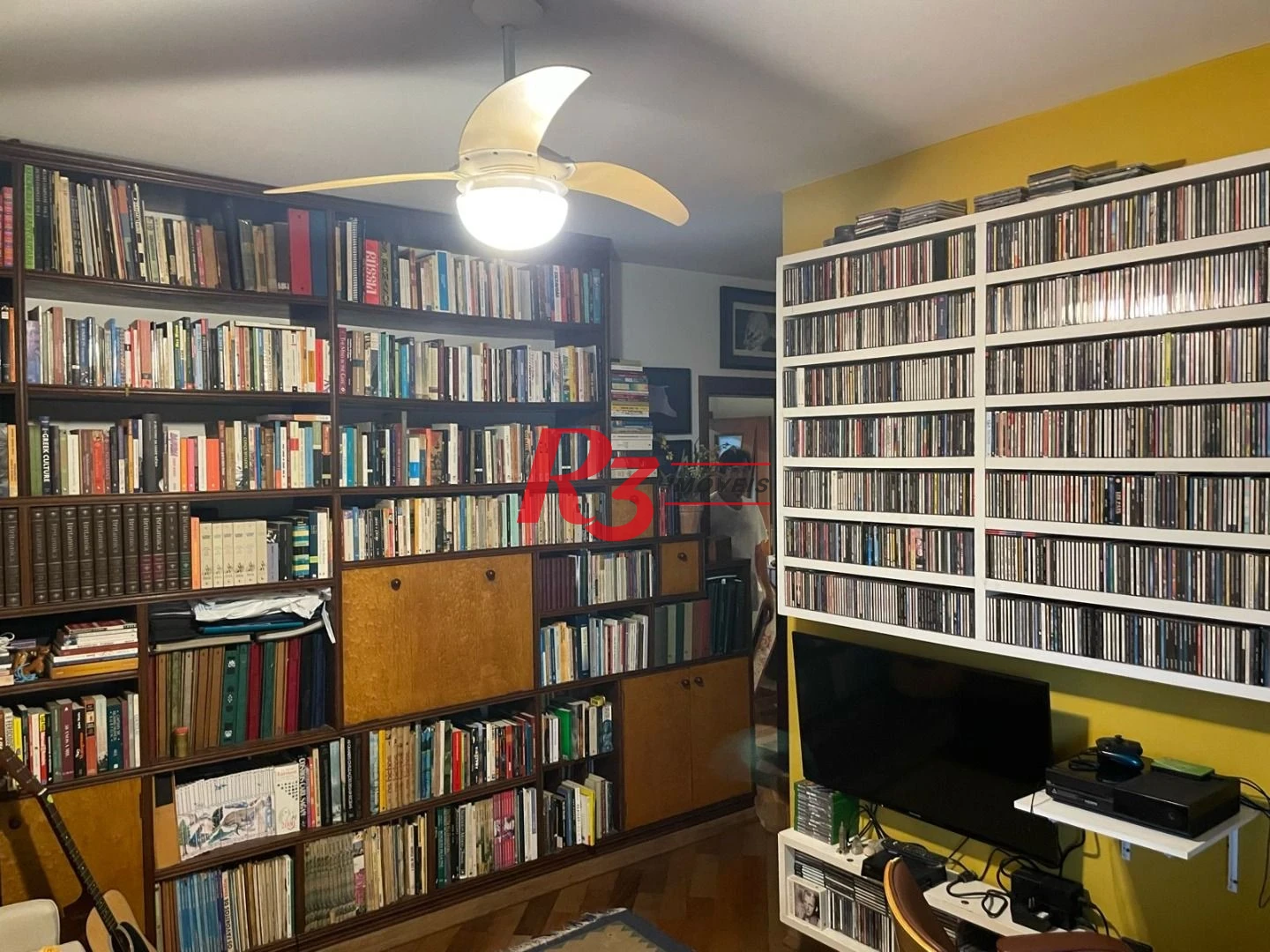 Apartamento á venda  3 dormitórios 2 Vgs Boqueirão Santos