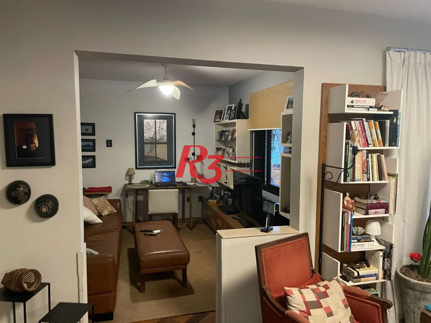 Apartamento á venda  3 dormitórios 2 Vgs Boqueirão Santos
