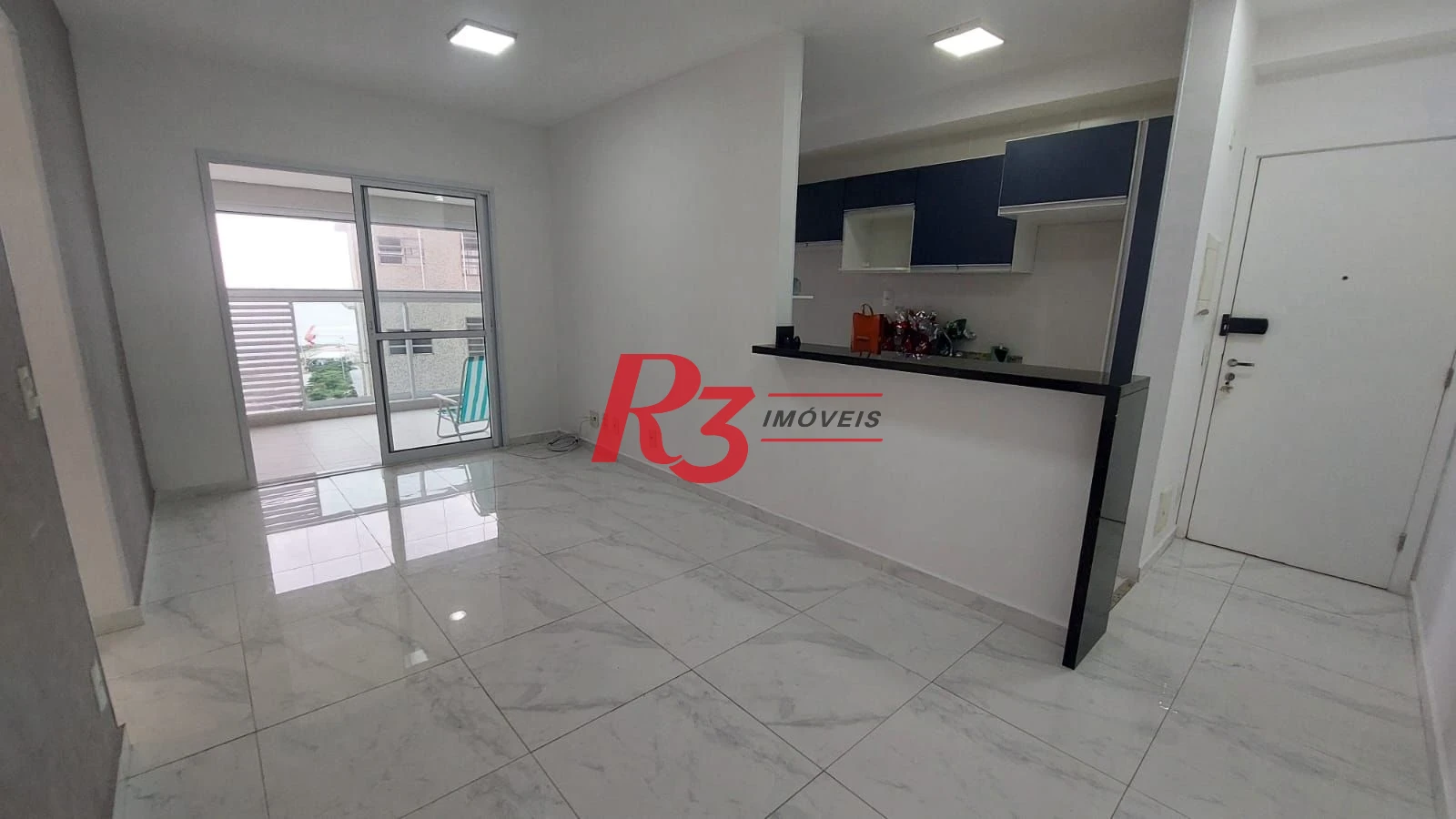 Apartamento com 2 dormitórios à venda, 66 m² por R$ 710.000,00 - José Menino - Santos/SP