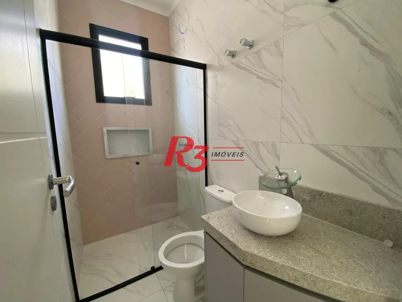 Sobrado à venda, 123 m² por R$ 1.800.000,00 - Boqueirão - Santos/SP
