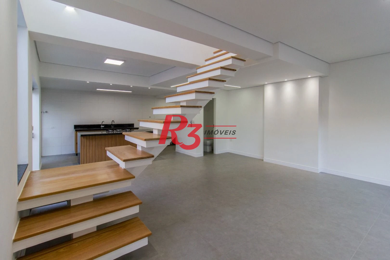 Sobrado à venda, 150 m² por R$ 1.830.000,00 - Ponta da Praia - Santos/SP