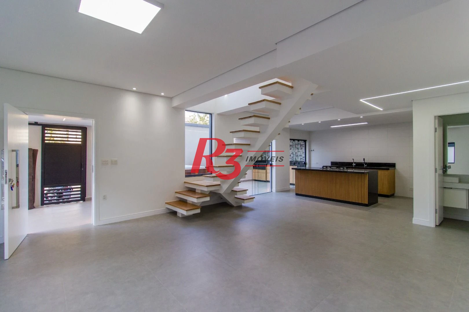 Sobrado à venda, 150 m² por R$ 1.830.000,00 - Ponta da Praia - Santos/SP