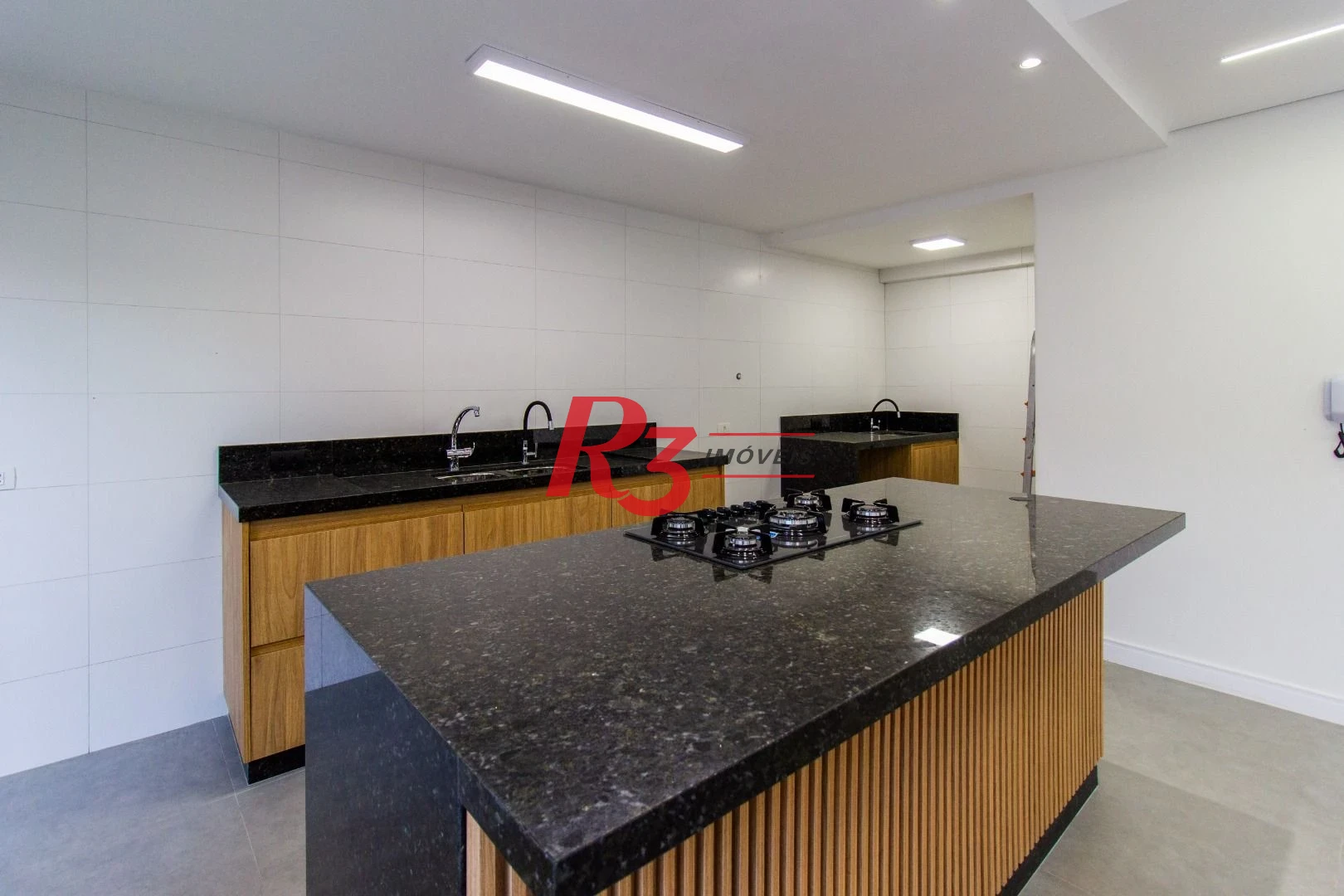 Sobrado à venda, 150 m² por R$ 1.830.000,00 - Ponta da Praia - Santos/SP