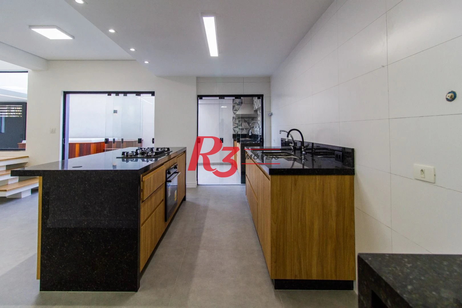 Sobrado à venda, 150 m² por R$ 1.830.000,00 - Ponta da Praia - Santos/SP