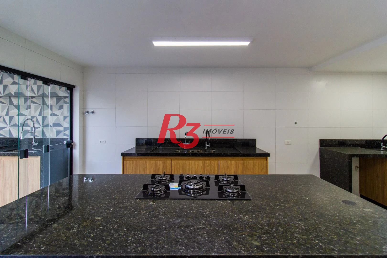 Sobrado à venda, 150 m² por R$ 1.830.000,00 - Ponta da Praia - Santos/SP