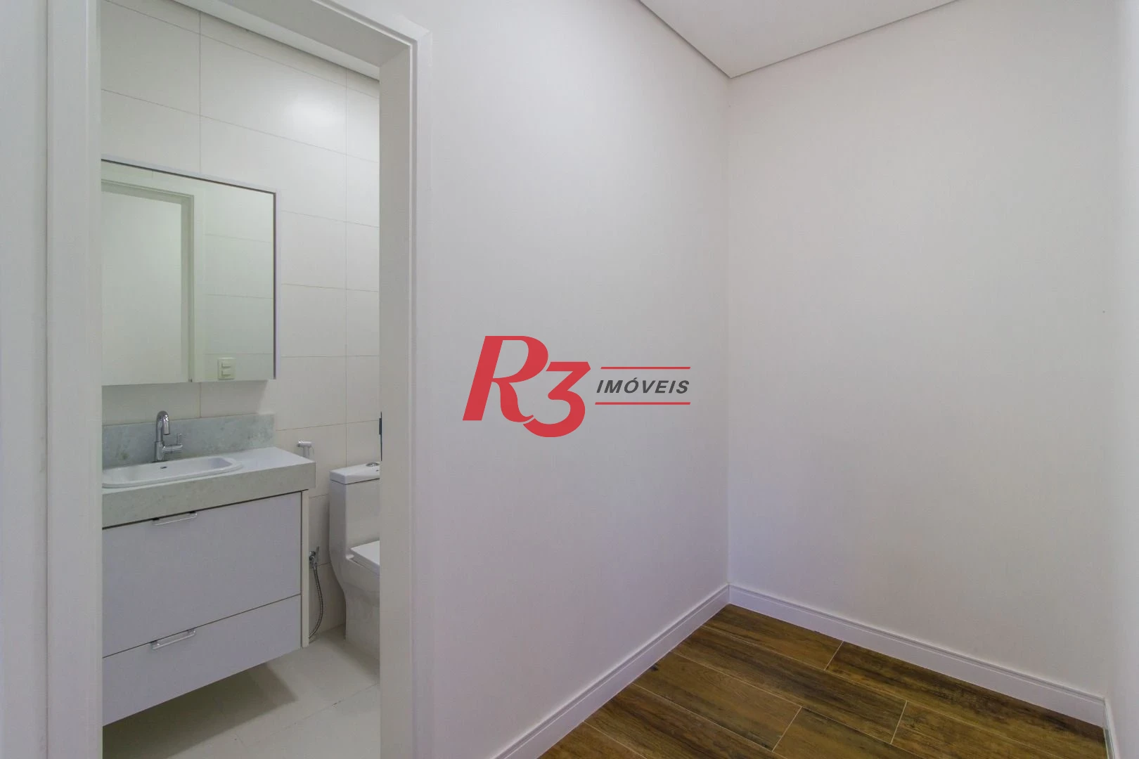 Sobrado à venda, 150 m² por R$ 1.830.000,00 - Ponta da Praia - Santos/SP