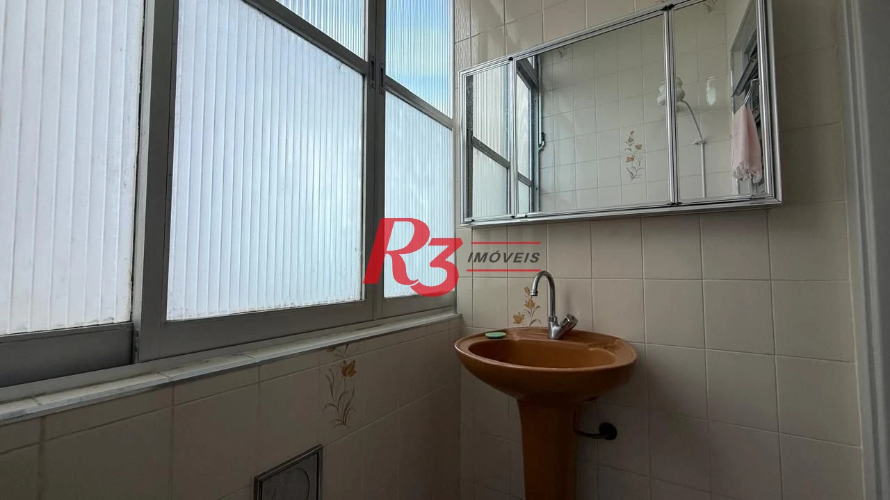 Apartamento com 3 dormitórios à venda, 136 m² por R$ 1.200.000,00 - Gonzaga - Santos/SP