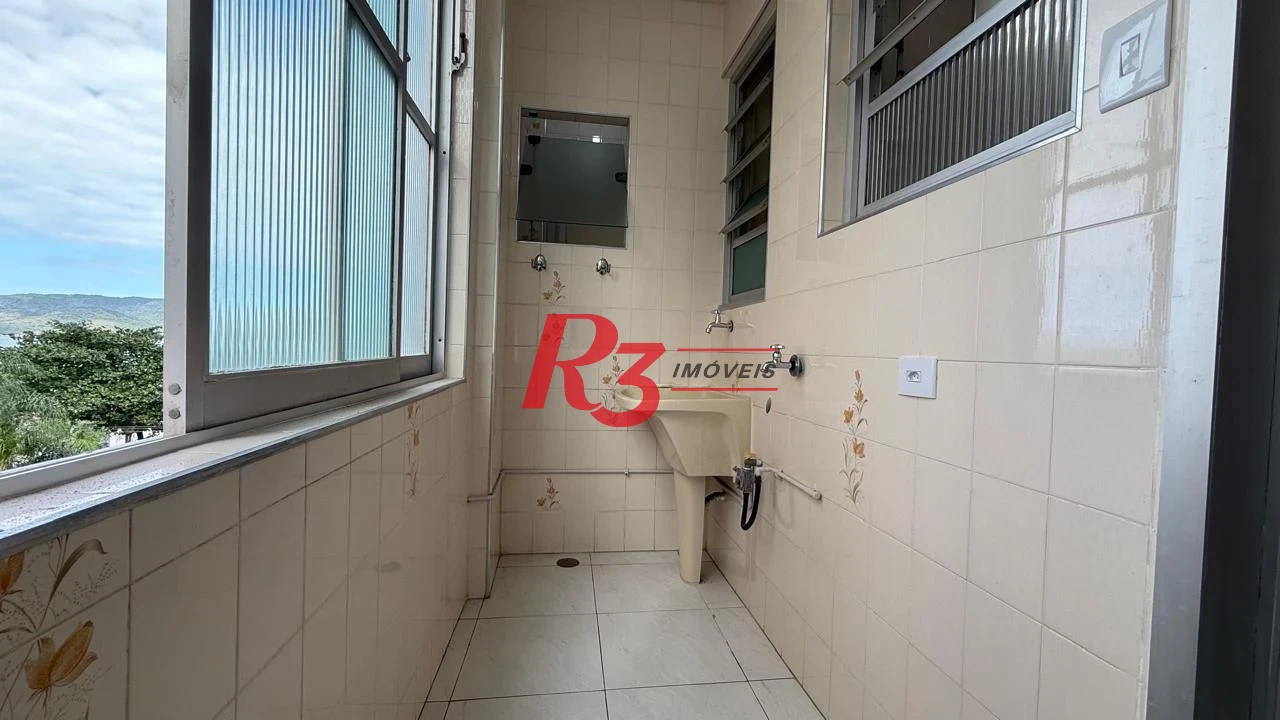 Apartamento com 3 dormitórios à venda, 136 m² por R$ 1.200.000,00 - Gonzaga - Santos/SP