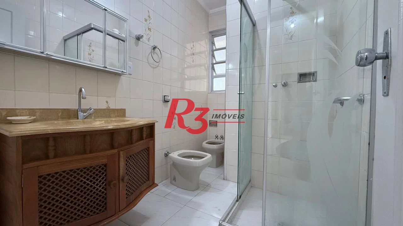 Apartamento com 3 dormitórios à venda, 136 m² por R$ 1.200.000,00 - Gonzaga - Santos/SP