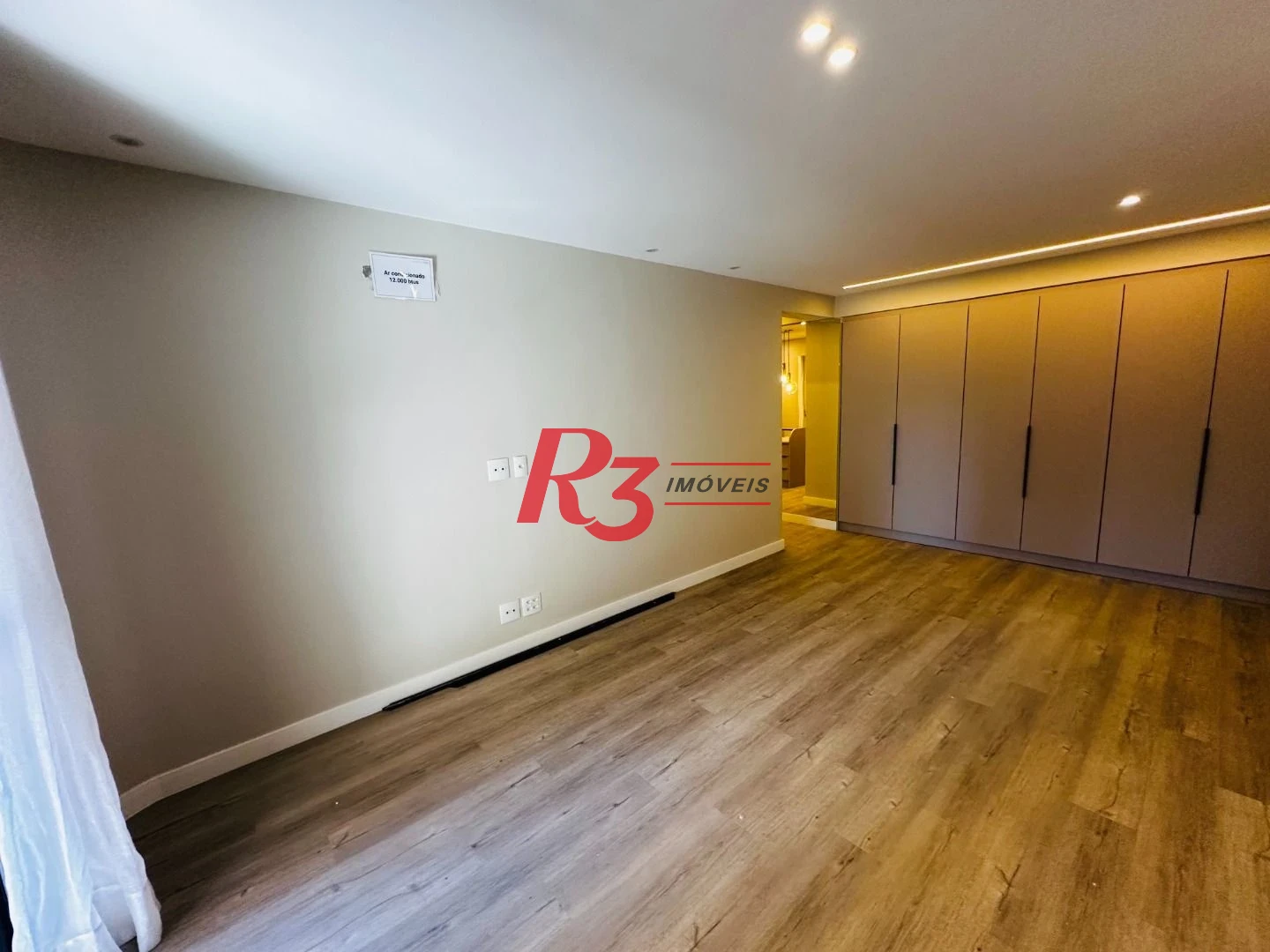 Apartamento com 4 dormitórios à venda, 283 m² por R$ 3.200.000,00 - Boqueirão - Santos/SP