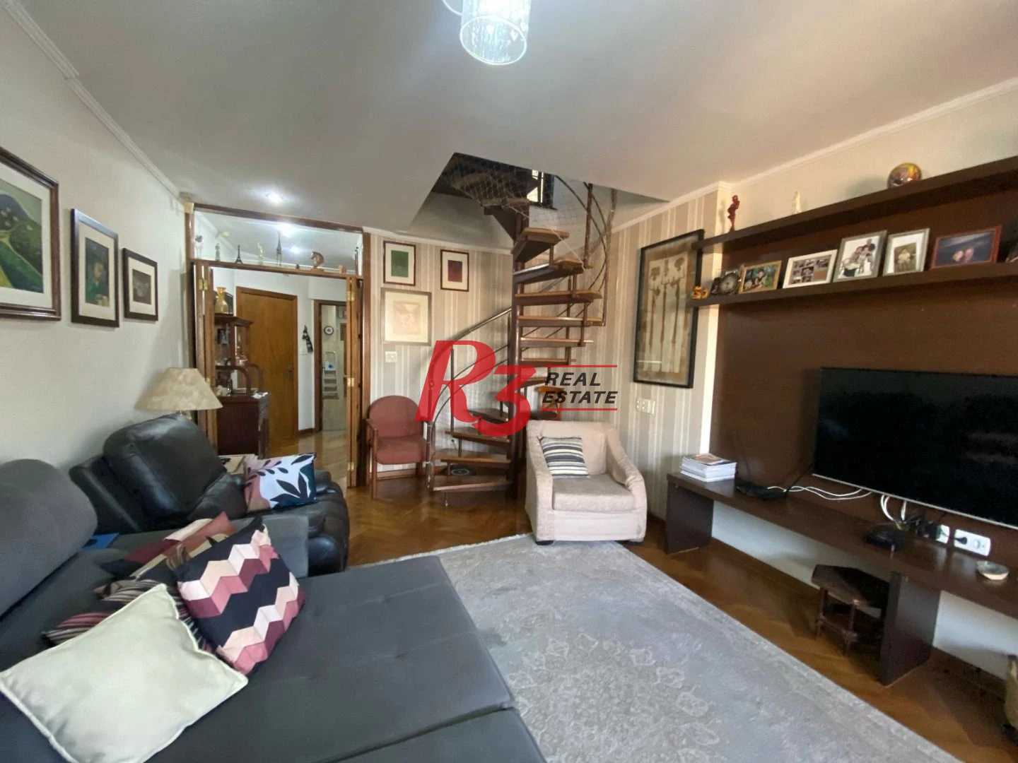 Cobertura com 3 dormitórios à venda, 245 m² por R$ 1.400.000,00 - Gonzaga - Santos/SP