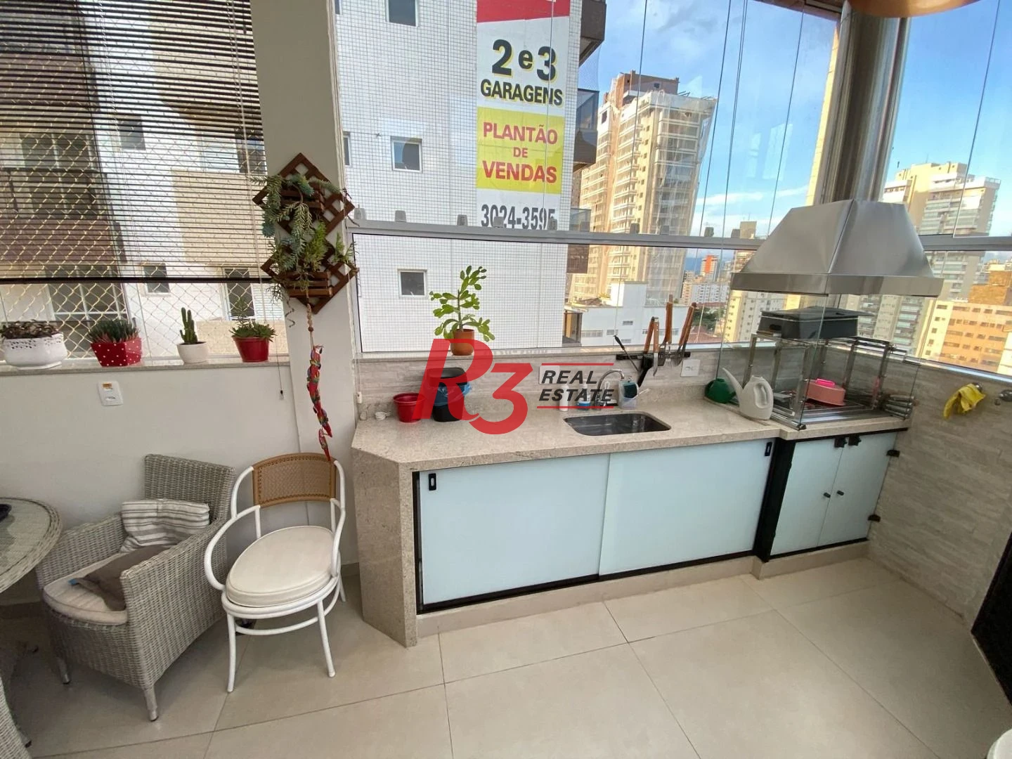 Cobertura com 3 dormitórios à venda, 245 m² por R$ 1.400.000,00 - Gonzaga - Santos/SP