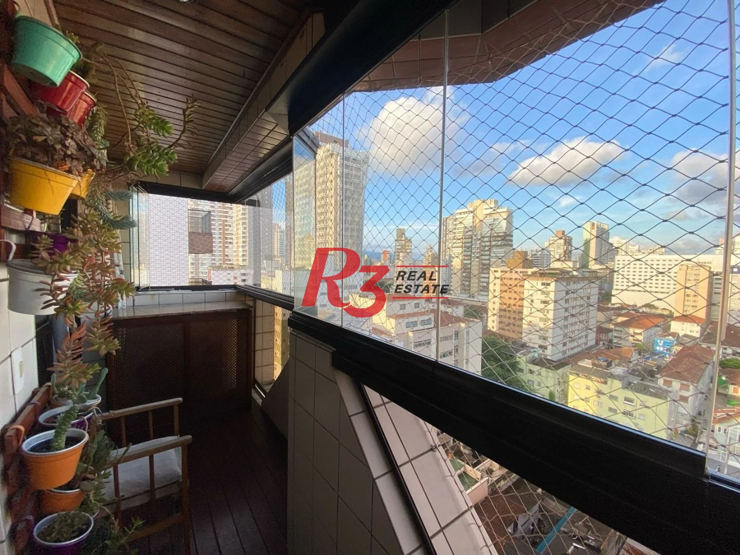 Cobertura com 3 dormitórios à venda, 245 m² por R$ 1.400.000,00 - Gonzaga - Santos/SP
