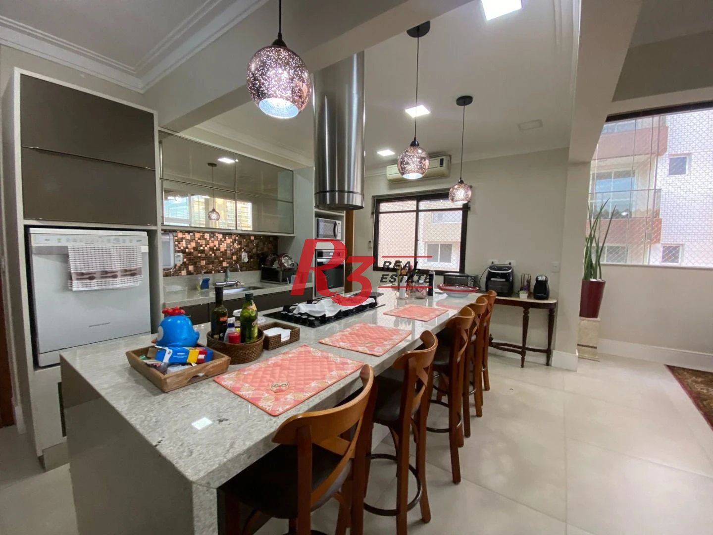 Cobertura com 3 dormitórios à venda, 245 m² por R$ 1.400.000,00 - Gonzaga - Santos/SP