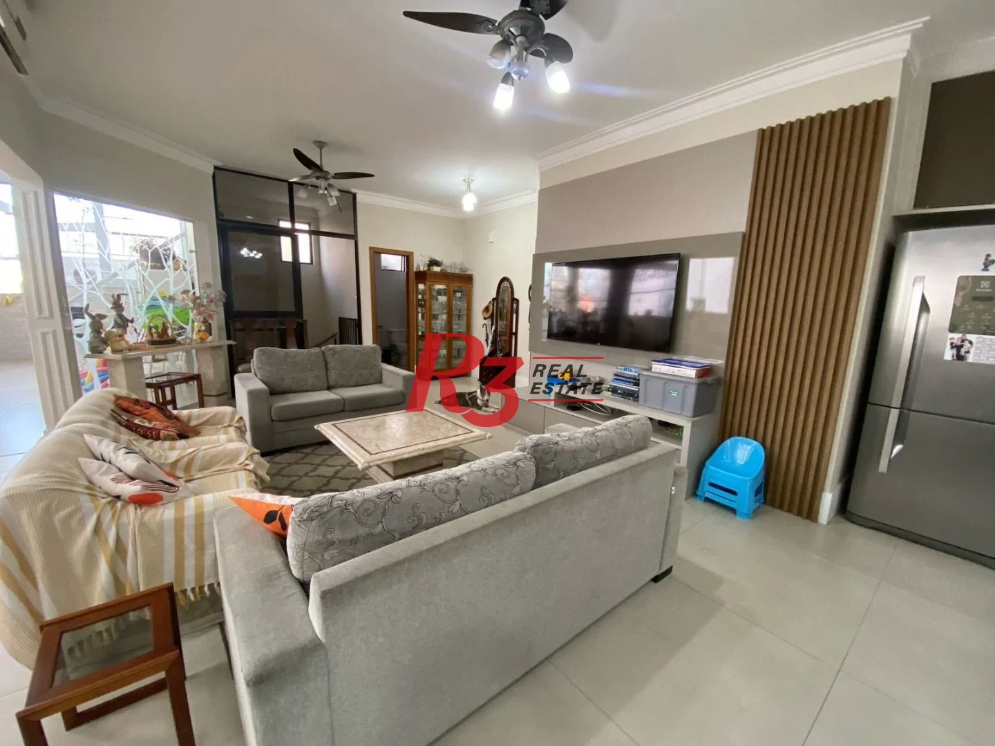 Cobertura com 3 dormitórios à venda, 245 m² por R$ 1.400.000,00 - Gonzaga - Santos/SP