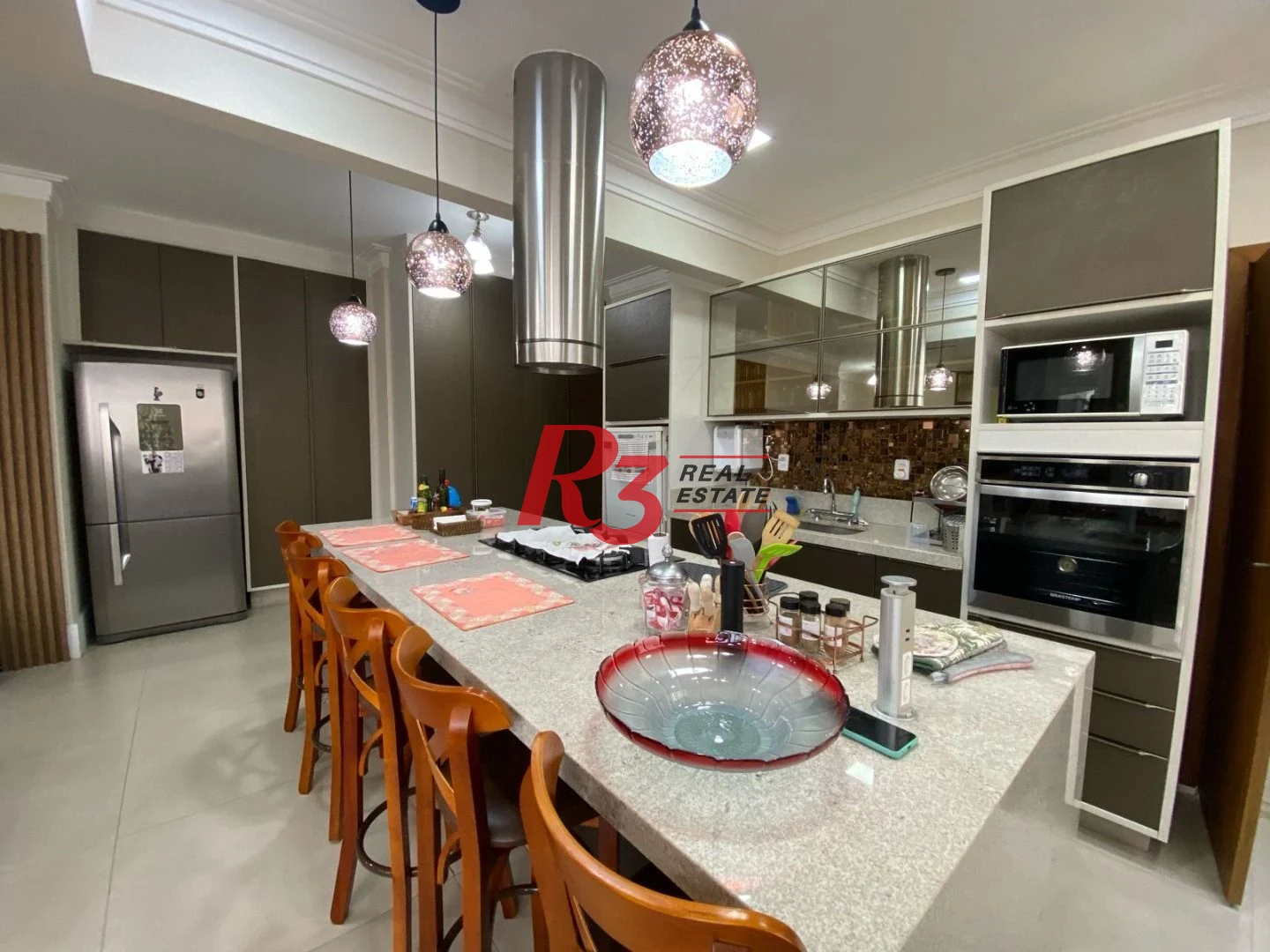 Cobertura com 3 dormitórios à venda, 245 m² por R$ 1.400.000,00 - Gonzaga - Santos/SP