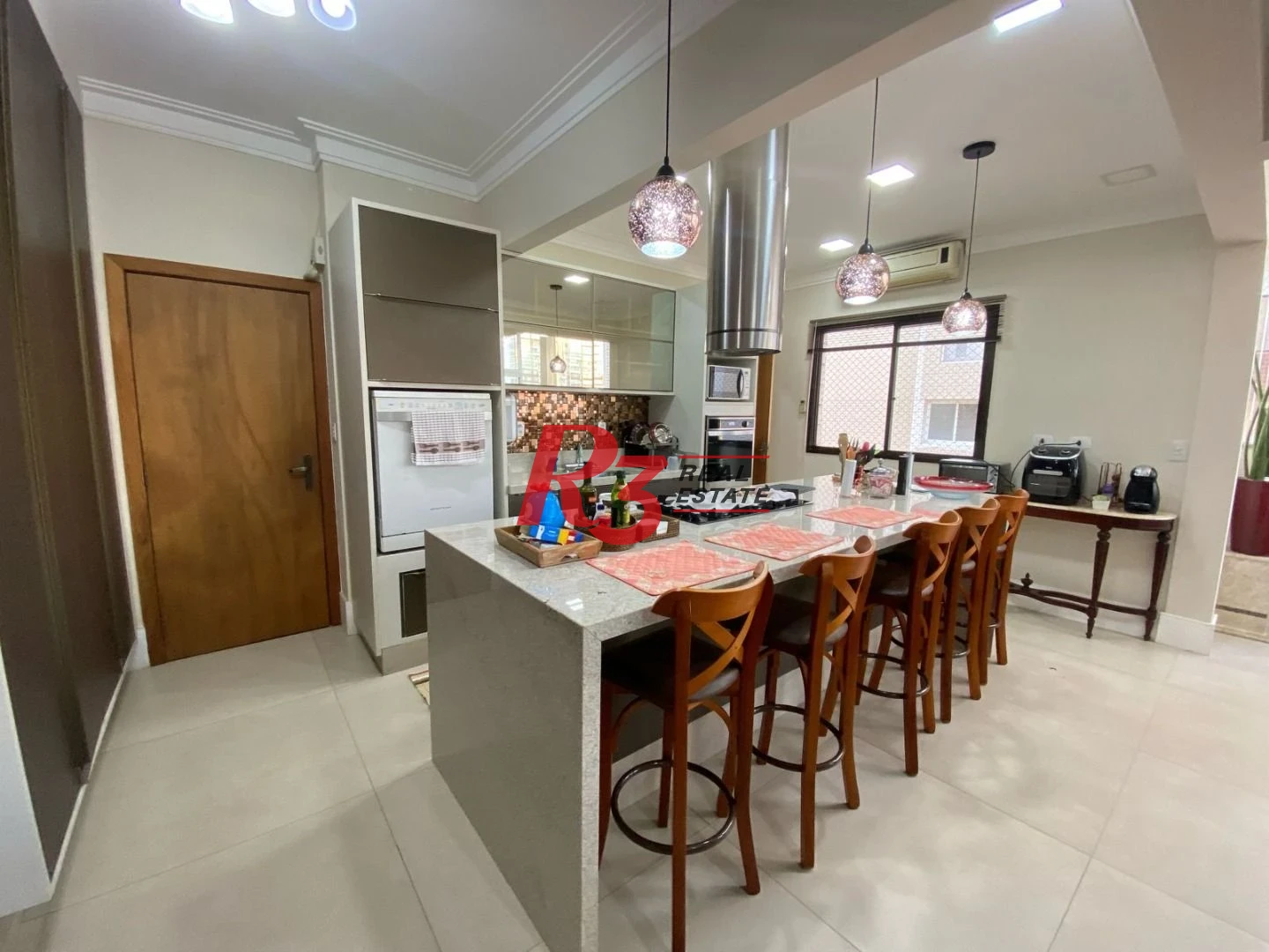 Cobertura com 3 dormitórios à venda, 245 m² por R$ 1.400.000,00 - Gonzaga - Santos/SP