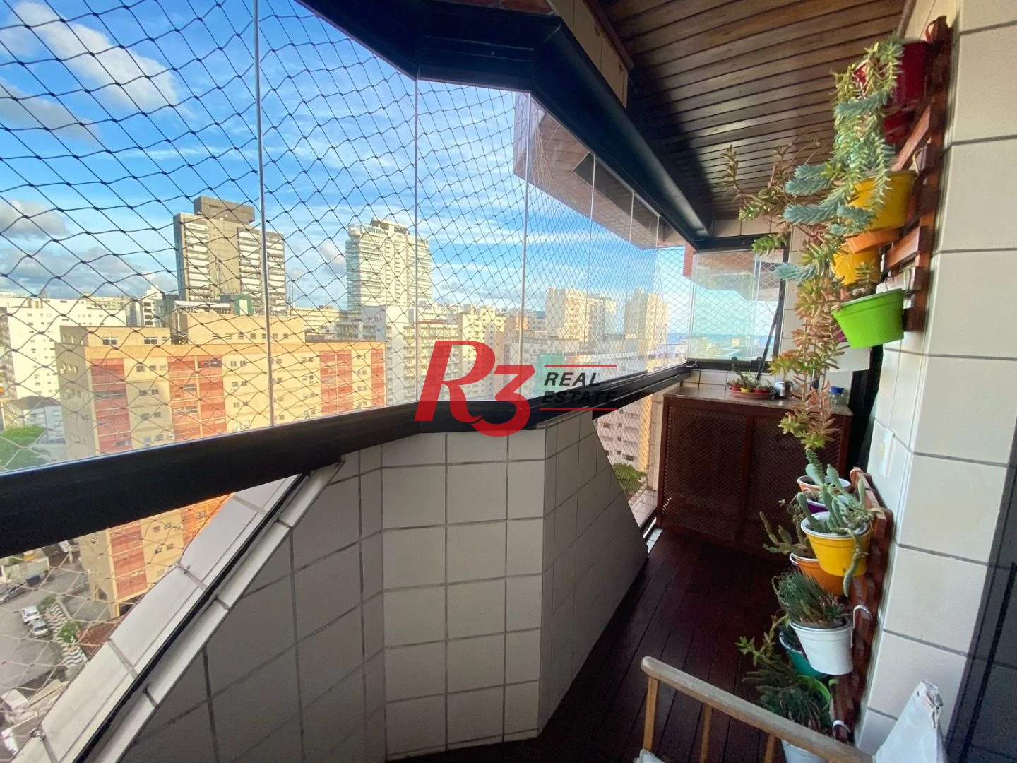 Cobertura com 3 dormitórios à venda, 245 m² por R$ 1.400.000,00 - Gonzaga - Santos/SP
