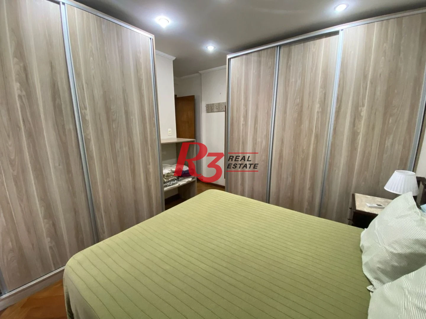 Cobertura com 3 dormitórios à venda, 245 m² por R$ 1.400.000,00 - Gonzaga - Santos/SP