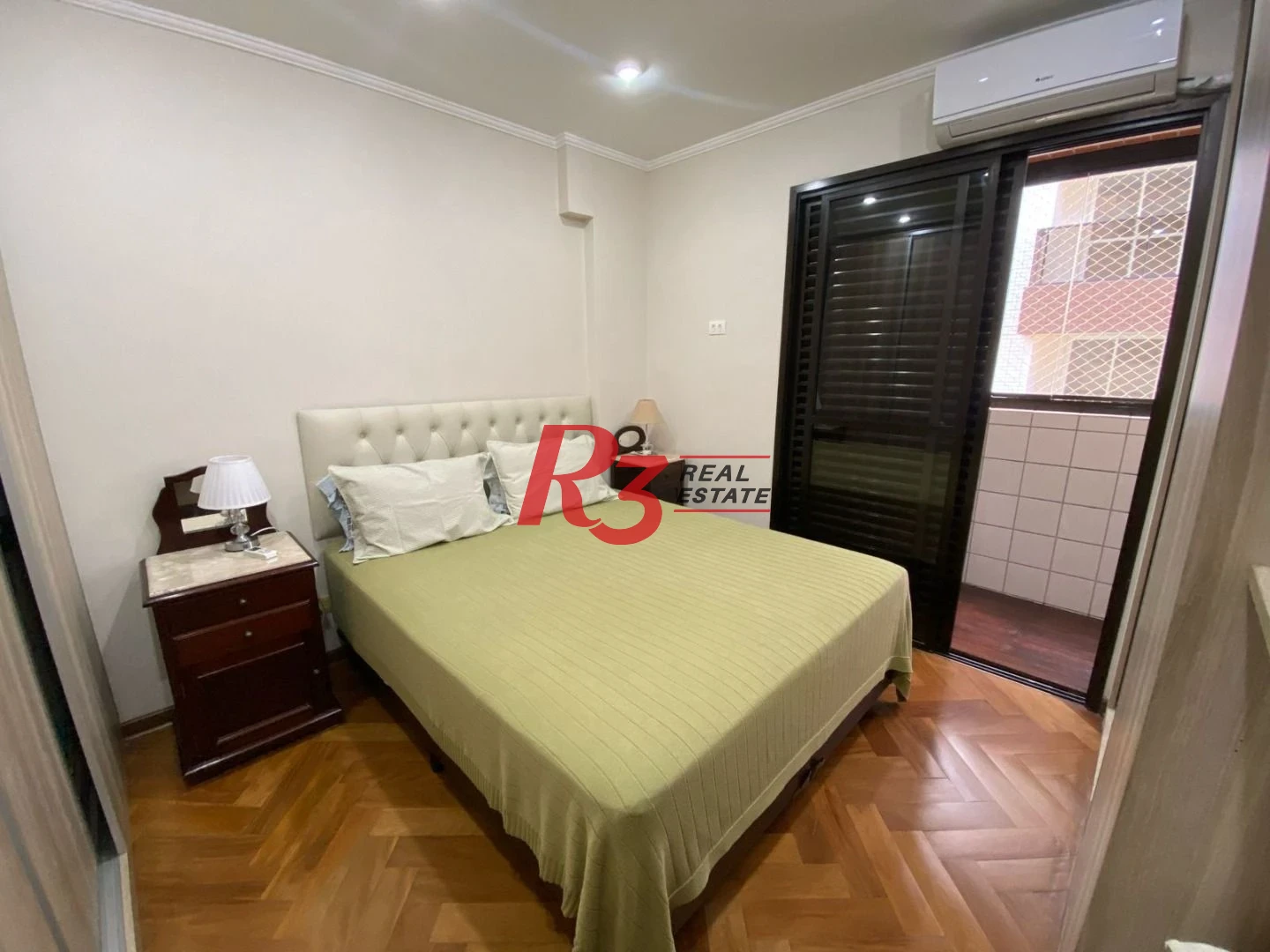 Cobertura com 3 dormitórios à venda, 245 m² por R$ 1.400.000,00 - Gonzaga - Santos/SP