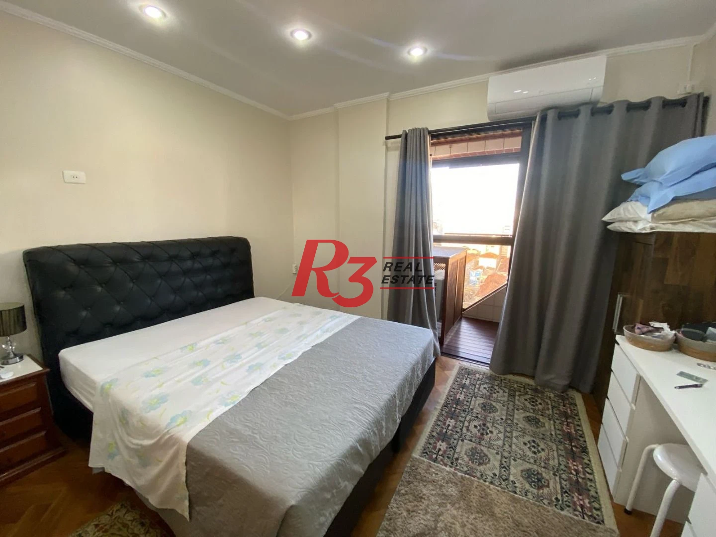 Cobertura com 3 dormitórios à venda, 245 m² por R$ 1.400.000,00 - Gonzaga - Santos/SP
