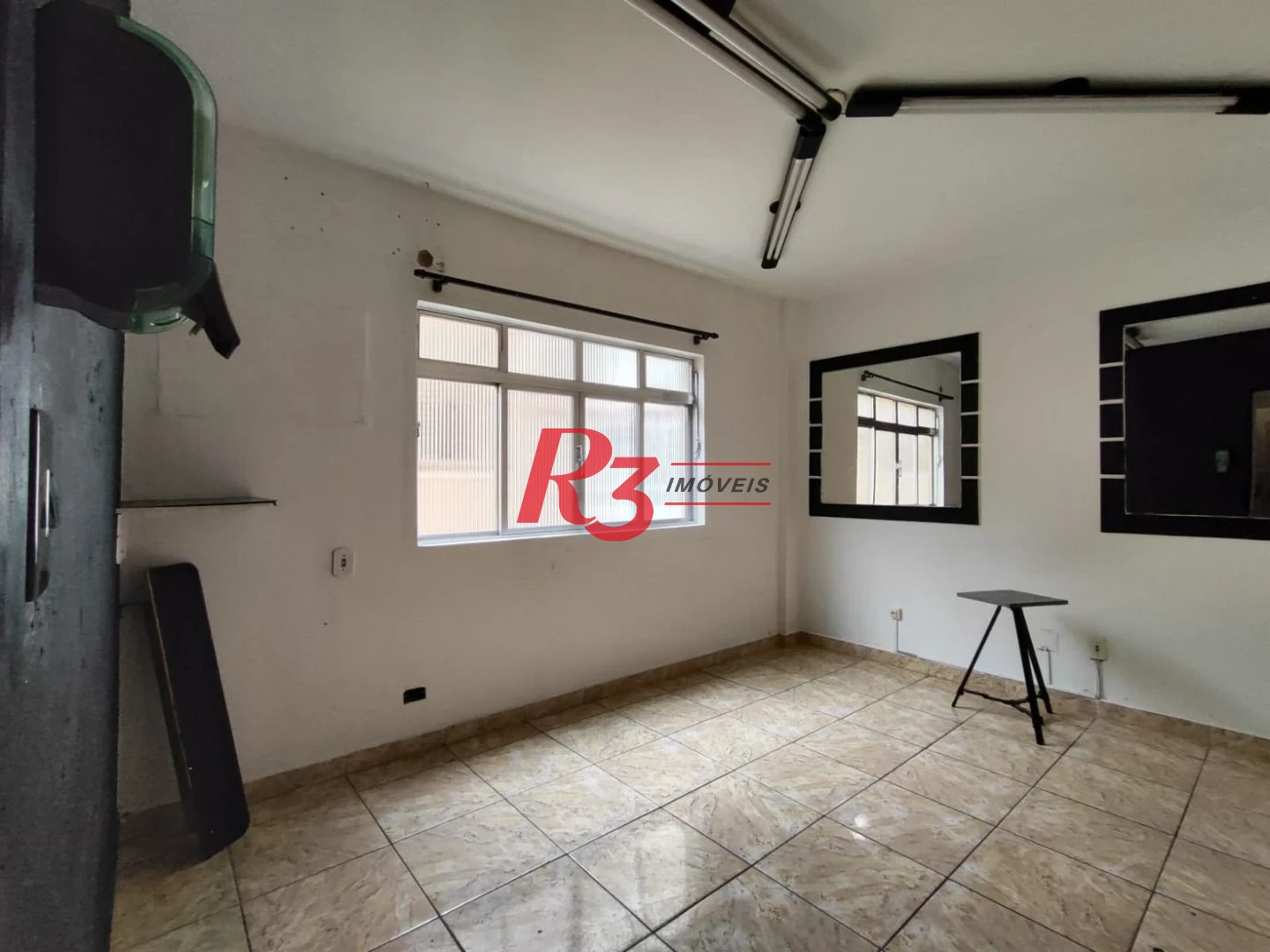 Sala à venda, 32 m² por R$ 176.000,00 - Embaré - Santos/SP