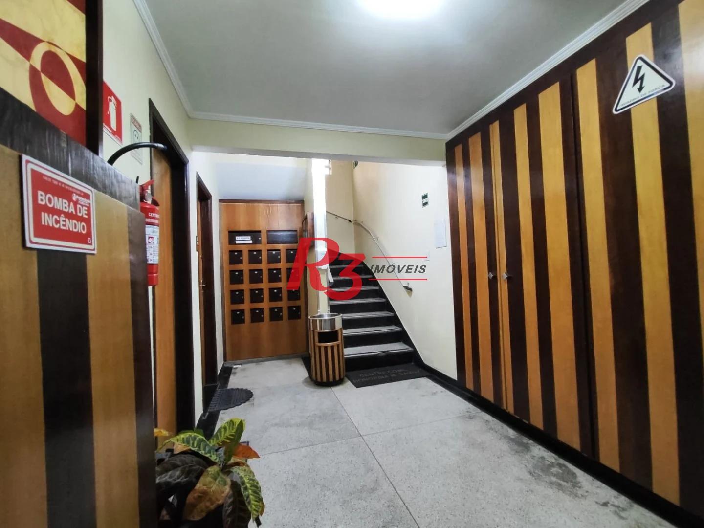 Sala à venda, 32 m² por R$ 176.000,00 - Embaré - Santos/SP