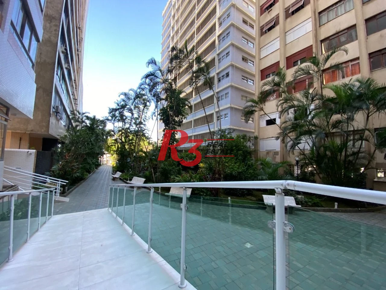 Apartamento para alugar, 103 m² por R$ 6.500,02/mês - Itararé - São Vicente/SP