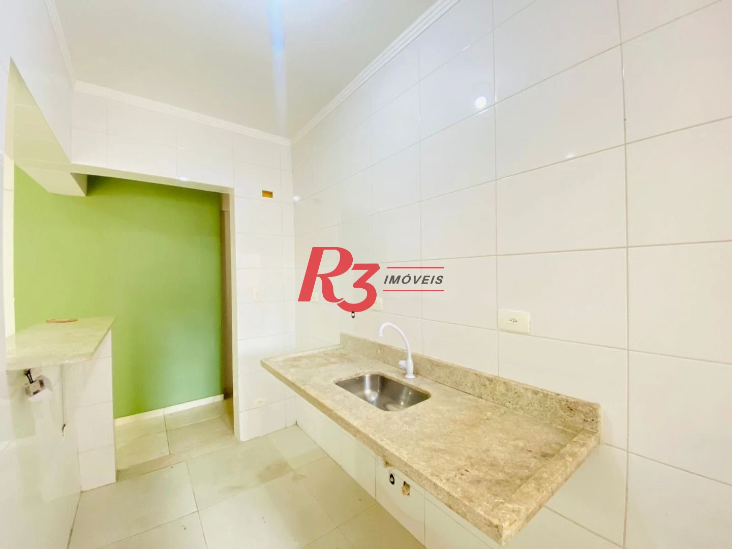Apartamento com 2 dormitórios à venda, 60 m² por R$ 430.000,00 - José Menino - Santos/SP