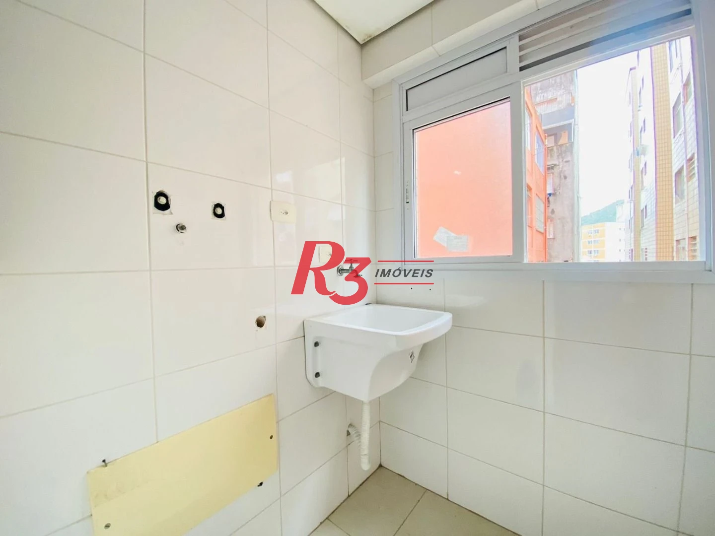 Apartamento com 2 dormitórios à venda, 60 m² por R$ 430.000,00 - José Menino - Santos/SP