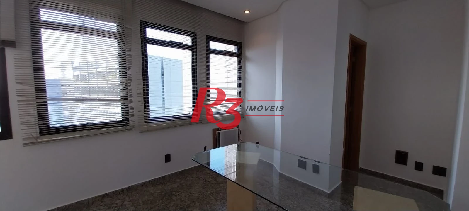 Sala à venda, 55 m² por R$ 375.000,00 - Campo Grande - Santos/SP