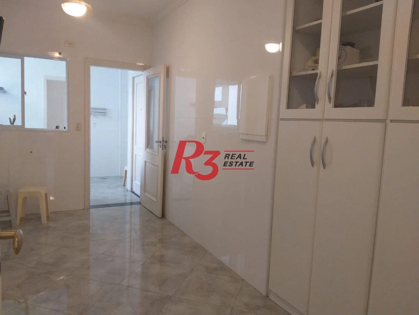 Apartamento com 3 dormitórios à venda, 166 m² por R$ 795.000,00 - Gonzaga - Santos/SP