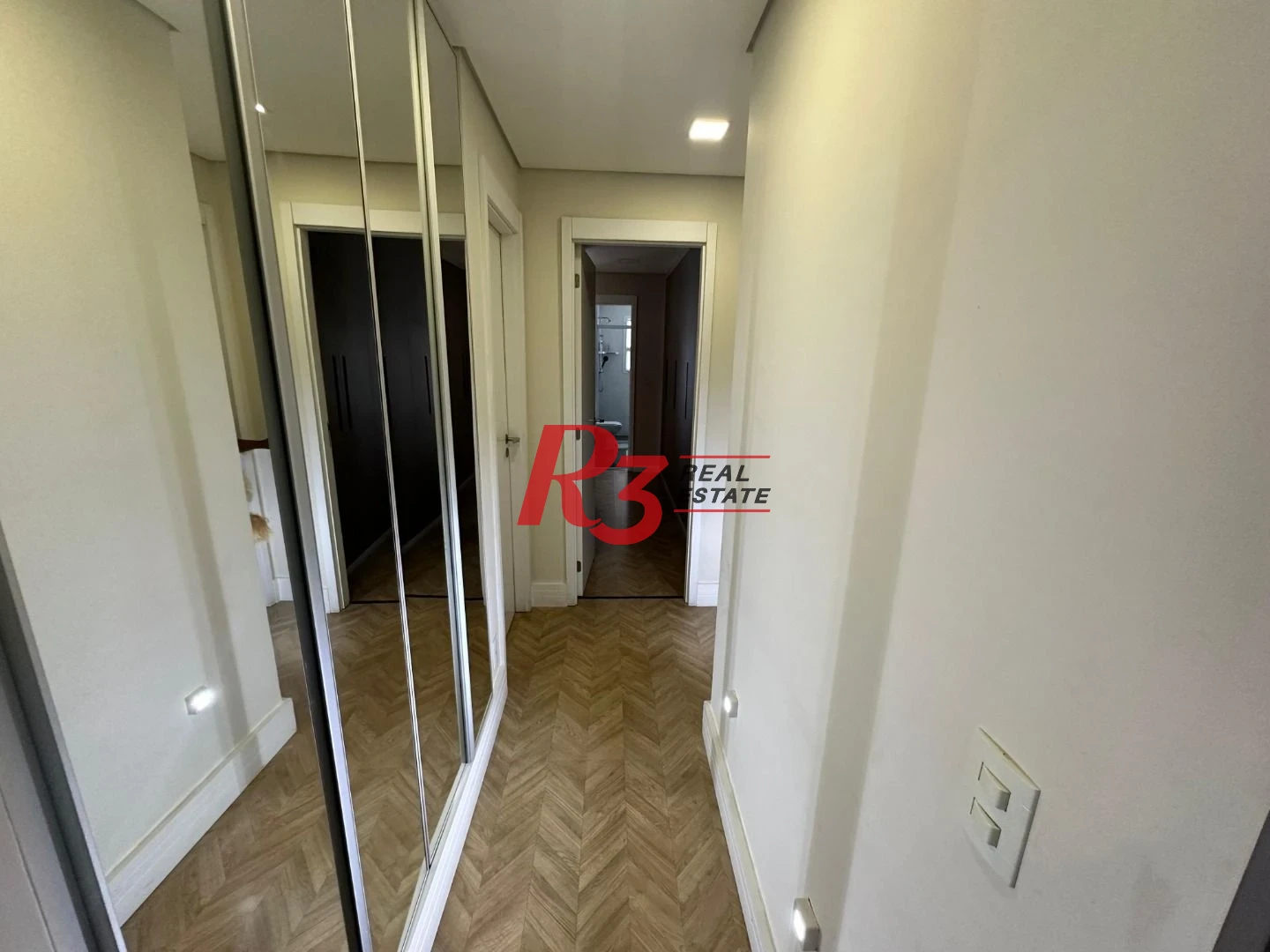 Apartamento com 3 dormitórios à venda, 184 m² por R$ 3.100.000,00 - Boqueirão - Santos/SP
