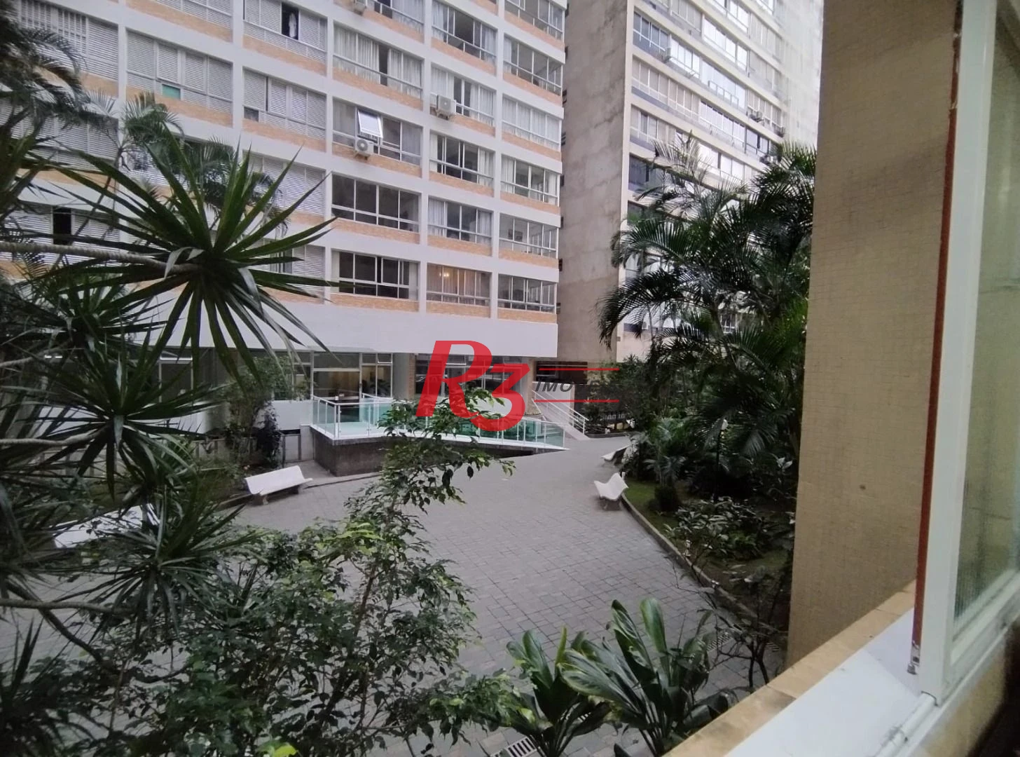 Apartamento com 2 dormitórios à venda, 73 m² por R$ 380.000,00 - Itararé - São Vicente/SP