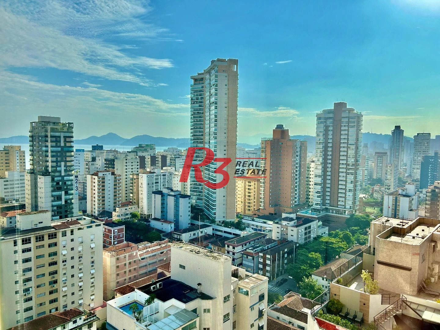 Apartamento com 3 dormitórios à venda, 155 m² por R$ 2.000.000,00 - Embaré - Santos/SP