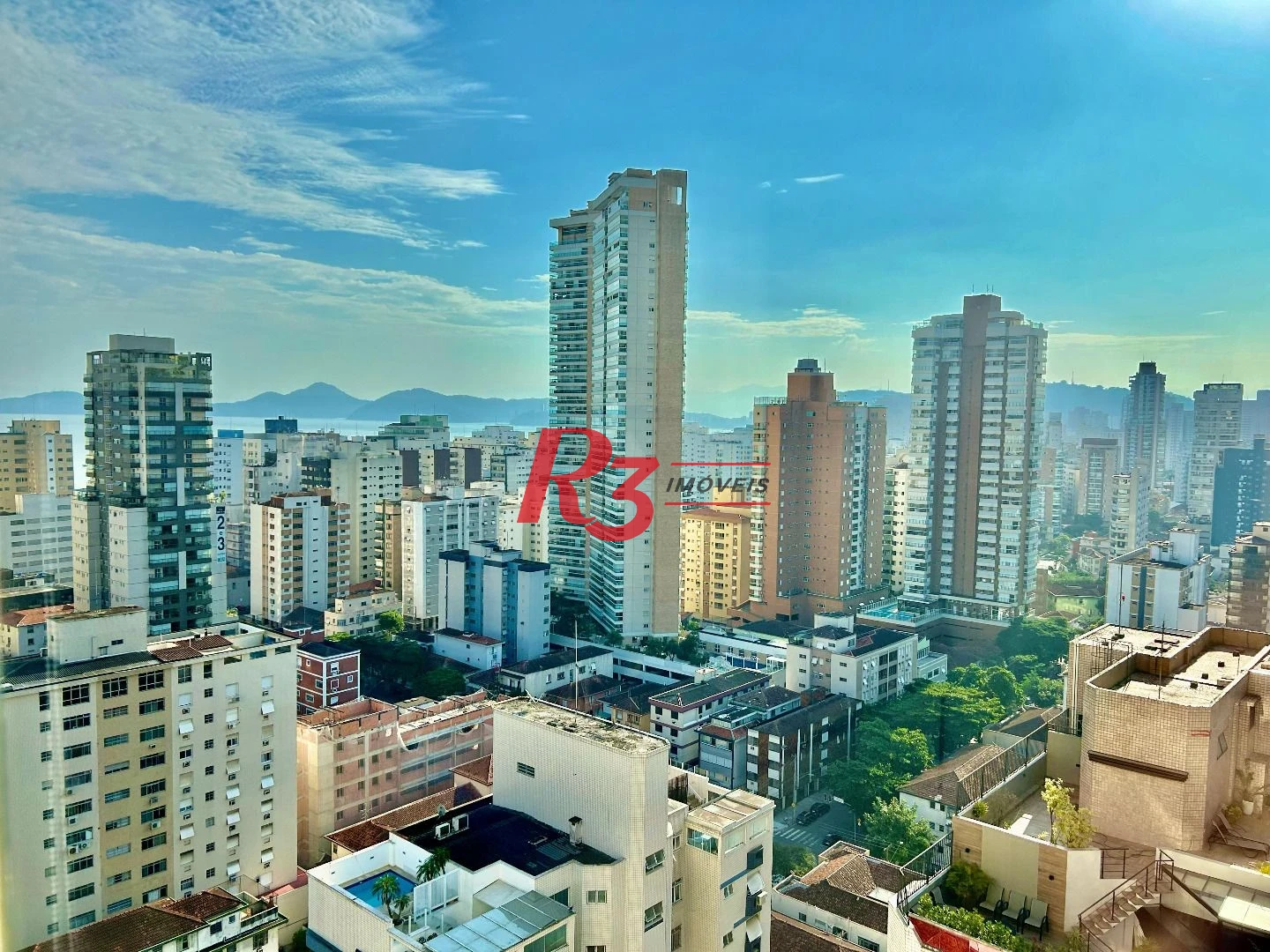 Apartamento com 3 dormitórios à venda, 155 m² por R$ 2.000.000,00 - Embaré - Santos/SP