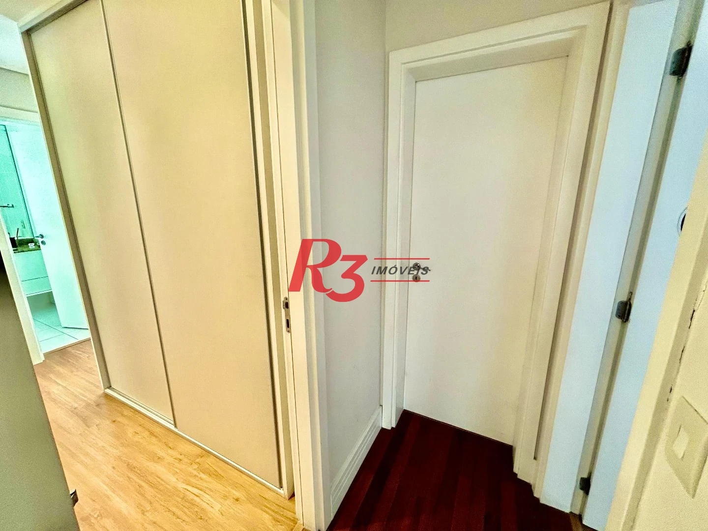 Apartamento com 3 dormitórios à venda, 155 m² por R$ 2.000.000,00 - Embaré - Santos/SP
