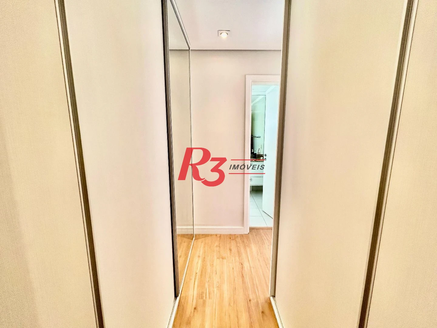 Apartamento com 3 dormitórios à venda, 155 m² por R$ 2.000.000,00 - Embaré - Santos/SP