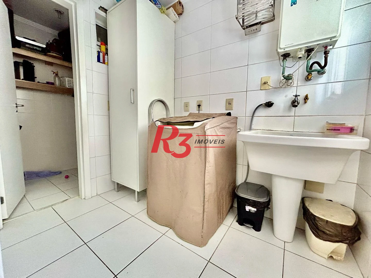 Apartamento com 3 dormitórios à venda, 155 m² por R$ 2.000.000,00 - Embaré - Santos/SP