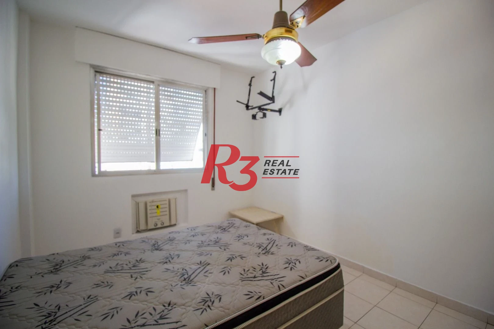 Apartamento com 1 dormitório para alugar, 60 m² por R$ 3.000,00/mês - Gonzaga - Santos/SP