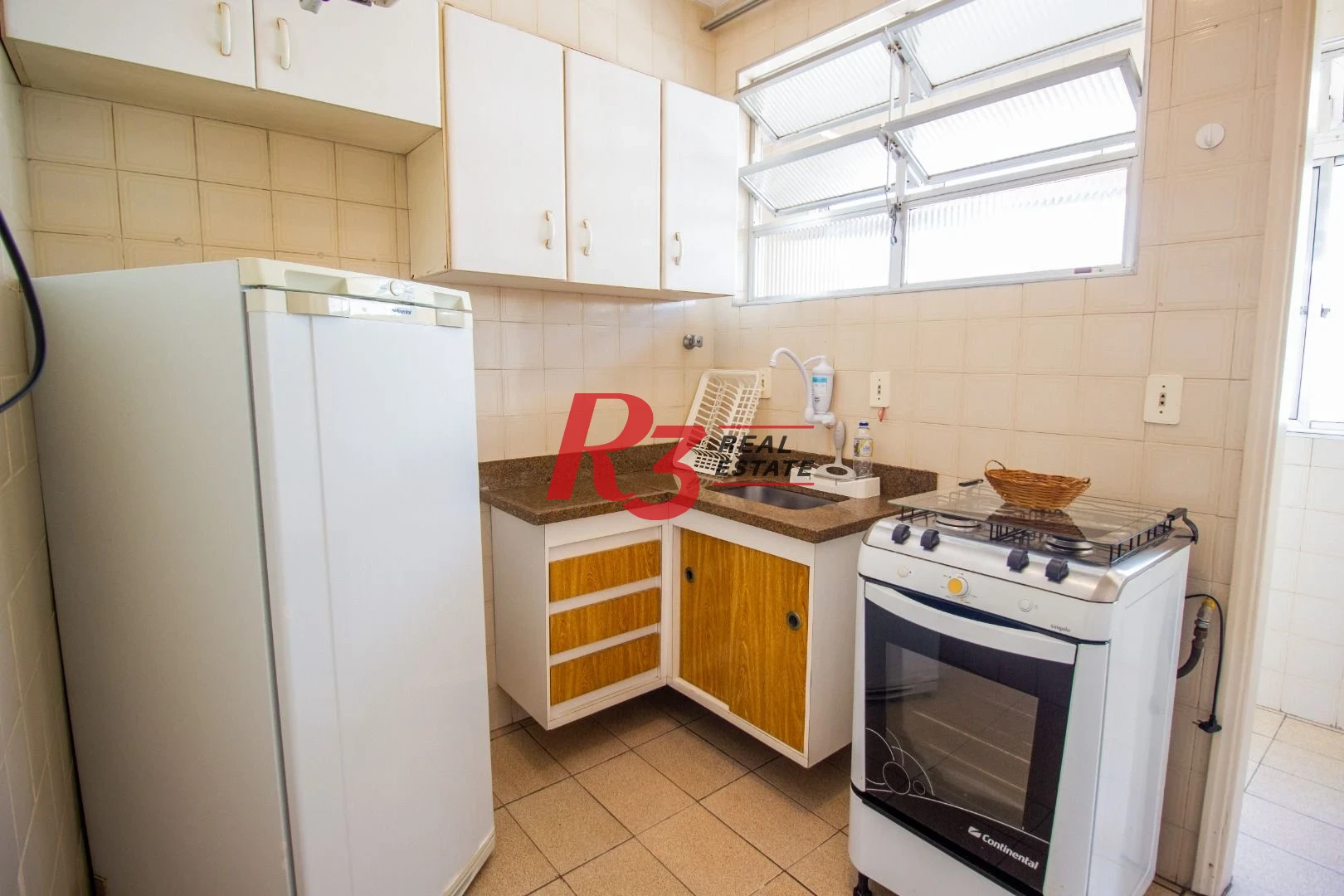 Apartamento com 1 dormitório para alugar, 60 m² por R$ 3.000,00/mês - Gonzaga - Santos/SP