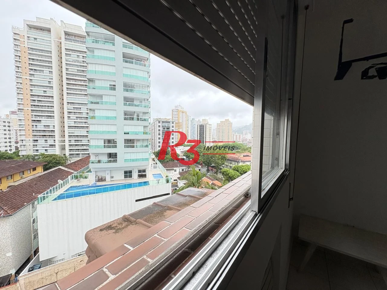 Apartamento para alugar, 60 m² por R$ 3.200,00/mês - Gonzaga - Santos/SP
