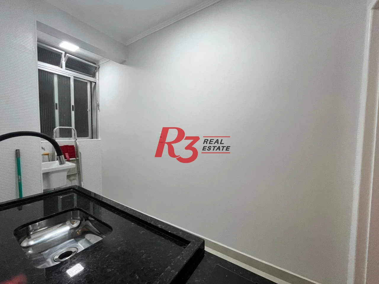 Apartamento com 1 dormitório à venda, 37 m² por R$ 340.000,00 - Embaré - Santos/SP